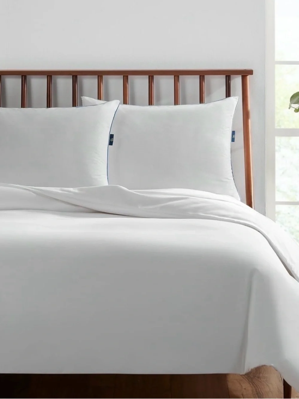 Sertapedic Cool Nites Bed Pillow, 2 Pack Queen Size Bed Pillow Set